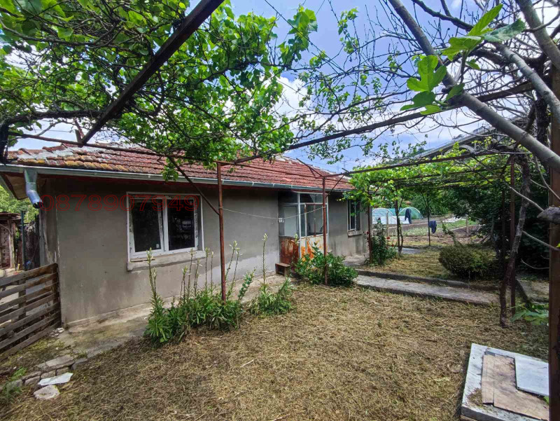 Продава КЪЩА, гр. Русе, Новата махала, снимка 4 - Къщи - 52778855