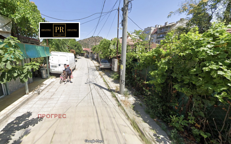 Продава КЪЩА, град Пловдив, Кючук Париж • 105000 € / 205362.15 лв. • 25358197 1