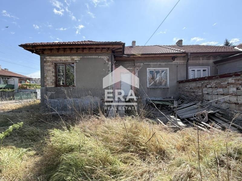 Продава КЪЩА, гр. Силистра, Изток, снимка 2 - Къщи - 54636397