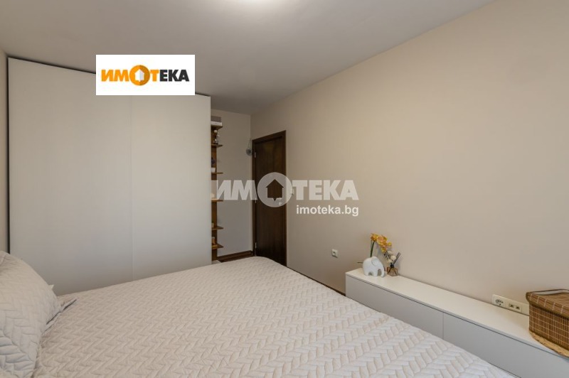 Продава 3-СТАЕН, гр. Варна, Бриз, снимка 12 - Aпартаменти - 48305742