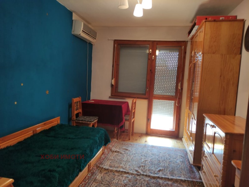 Eladó  3 hálószobás Plovdiv , Centar , 110 négyzetméter | 22035269 - kép [12]