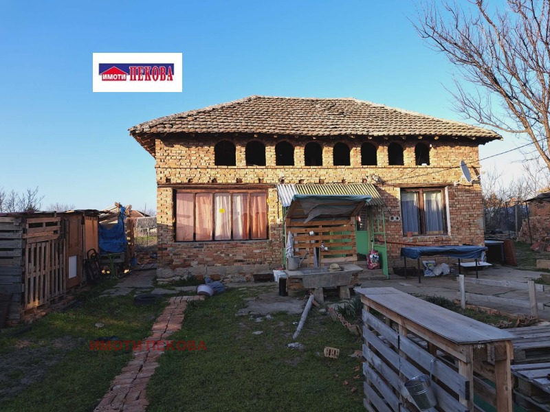 Продава КЪЩА в област Видин, с. Капитановци - 82 кв.м / 35 000 € » 68 454.05 лв., ИМОТИ ПЕКОВА