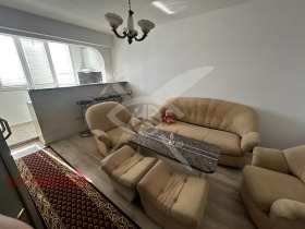 1 quarto Izgrev, Plovdiv