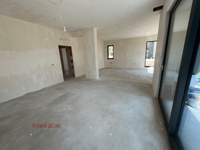 Till salu  Hus Varna , m-t Manastirski rid , 243 kvm | 57905923 - bild [3]