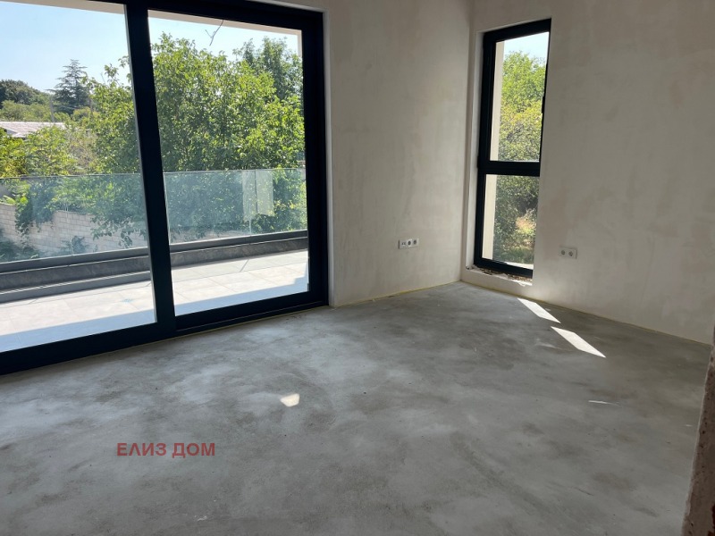 Till salu  Hus Varna , m-t Manastirski rid , 243 kvm | 57905923 - bild [12]