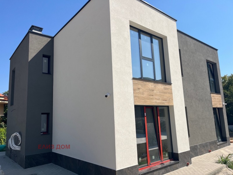 Till salu  Hus Varna , m-t Manastirski rid , 243 kvm | 57905923 - bild [17]