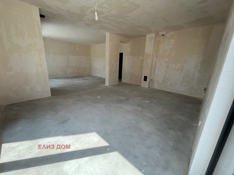 Till salu  Hus Varna , m-t Manastirski rid , 243 kvm | 57905923 - bild [4]