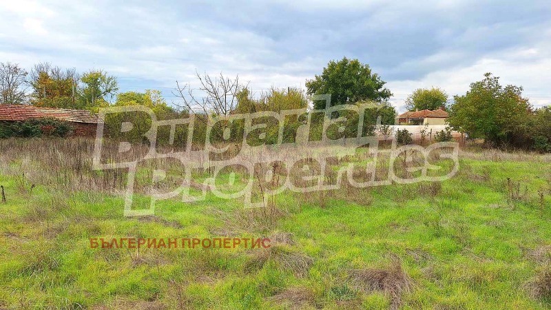 Продава КЪЩА, с. Царевци, област Варна, снимка 10 - Къщи - 52132915