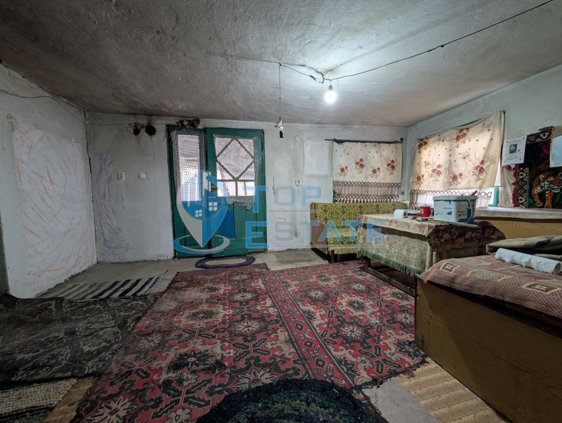 Продава КЪЩА, с. Джулюница, област Велико Търново, снимка 16 - Къщи - 53593955