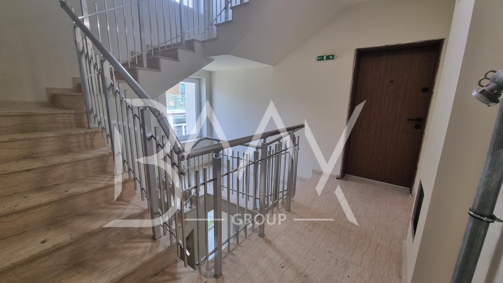 Продава 3-СТАЕН, гр. София, Враждебна, снимка 16 - Апартаменти - 53815851