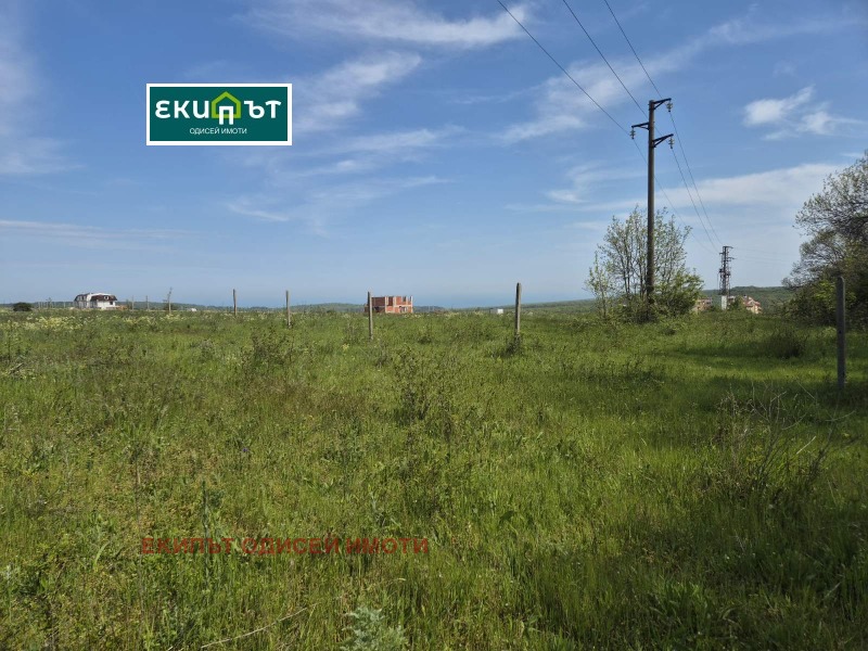 Eladó  Cselekmény régió Várna , Bliznaci , 27775 négyzetméter | 82619465