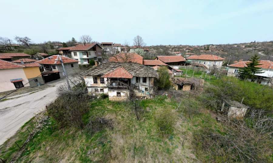 Продава КЪЩА, гр. Севлиево, област Габрово, снимка 8 - Къщи - 54916463