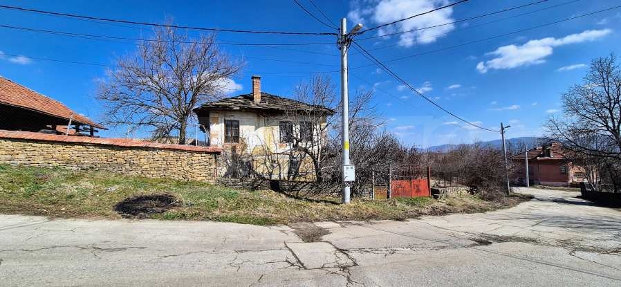 Продава КЪЩА, гр. Севлиево, област Габрово