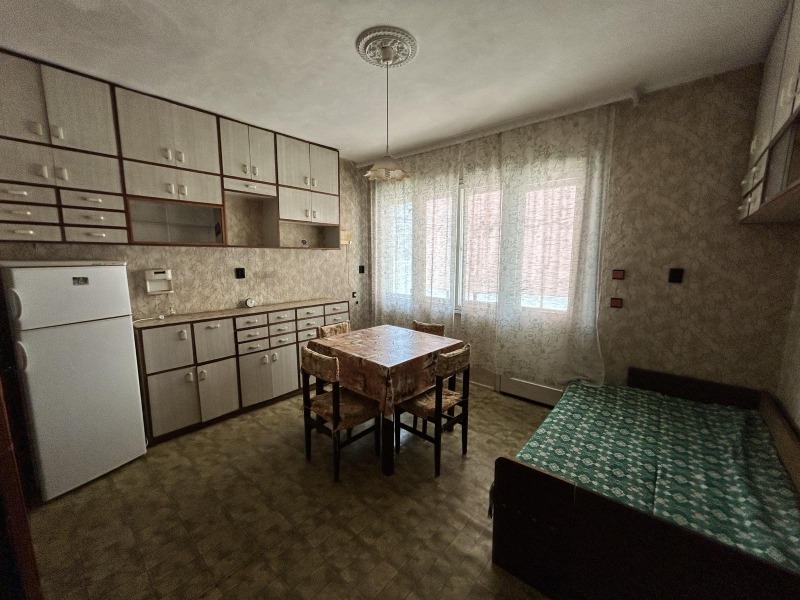 Na sprzedaż  Piętro domu region Wielkie Tyrnowo , Gorna Orjachowica , 95 mkw | 67164994 - obraz [4]