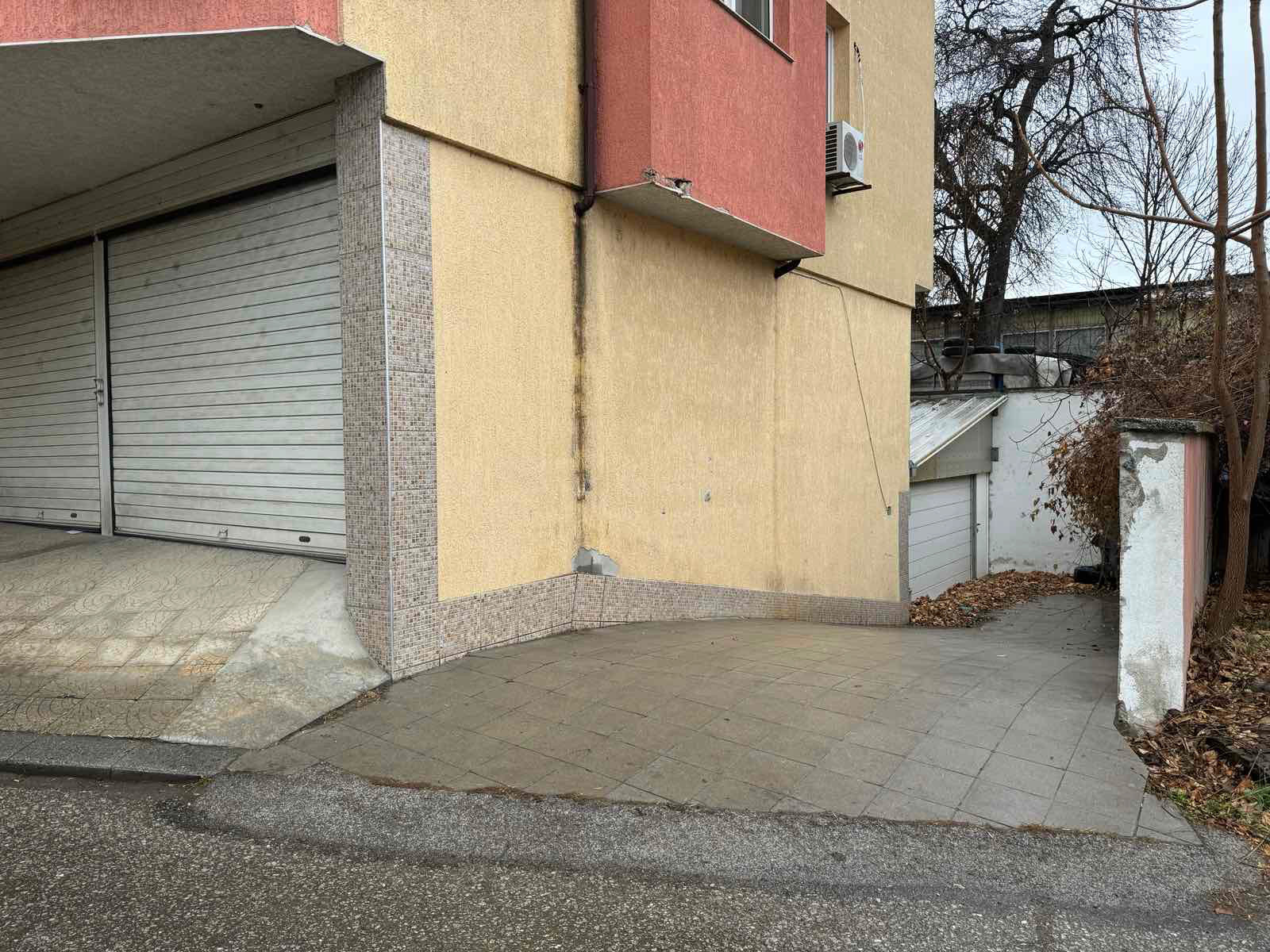 Продава 4-СТАЕН, гр. София, Гео Милев, снимка 2 - Апартаменти - 53719522