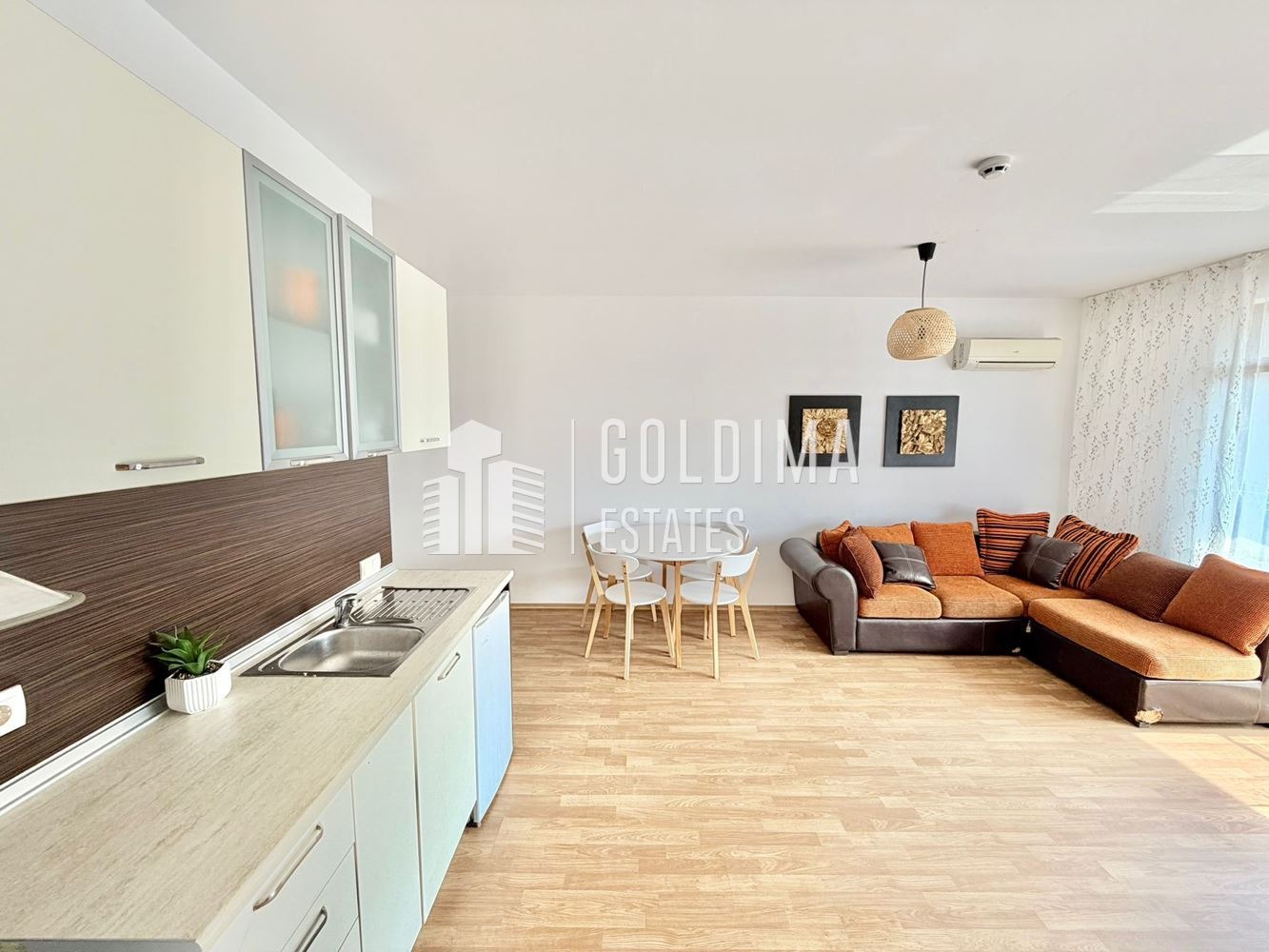 Продава 4-СТАЕН, гр. Ахелой, област Бургас, снимка 2 - Апартаменти - 53772723