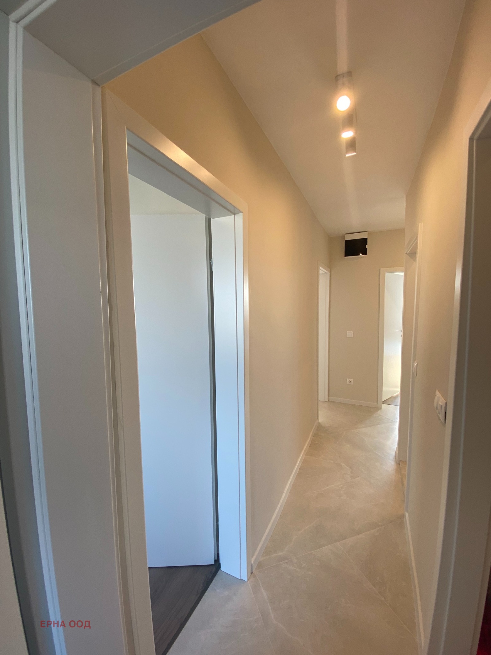 Продава 4-СТАЕН, гр. София, Овча купел, снимка 12 - Апартаменти - 56071124
