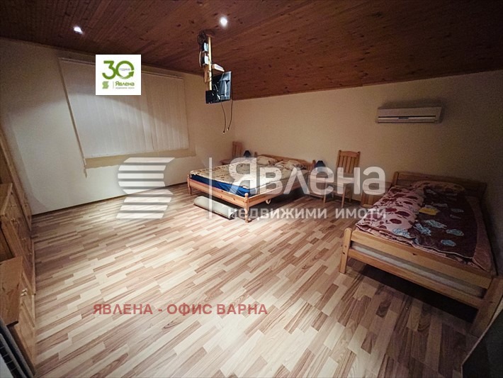 Продава КЪЩА, с. Оброчище, област Добрич, снимка 16 - Къщи - 52633442