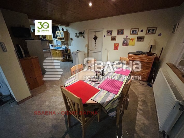 Продава КЪЩА, с. Оброчище, област Добрич, снимка 11 - Къщи - 52633442