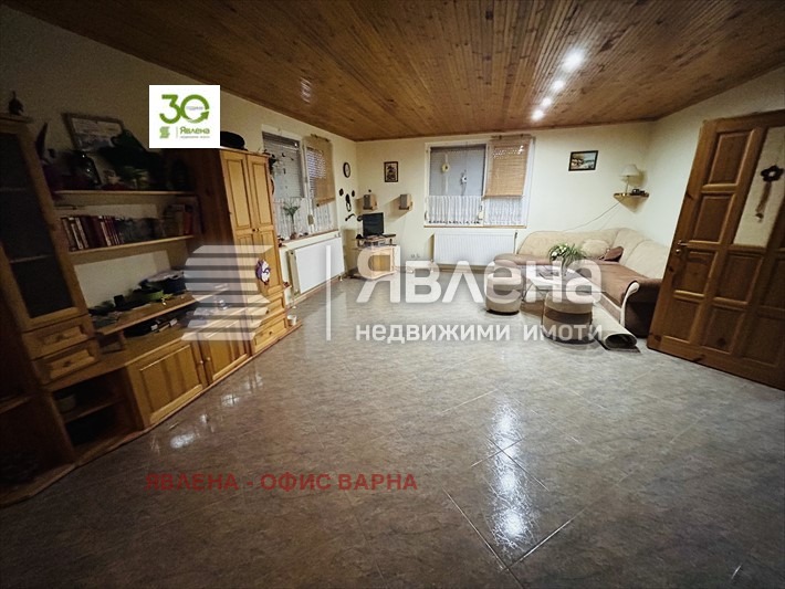 Продава КЪЩА, с. Оброчище, област Добрич, снимка 10 - Къщи - 52633442