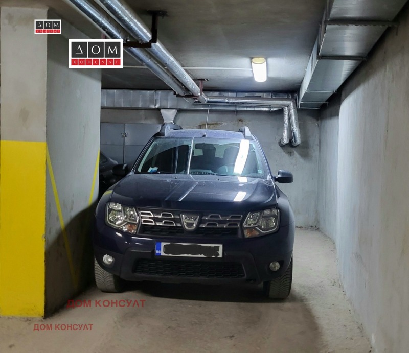 Zu verkaufen  Garage Sofia , Borowo , 34 qm | 53536911