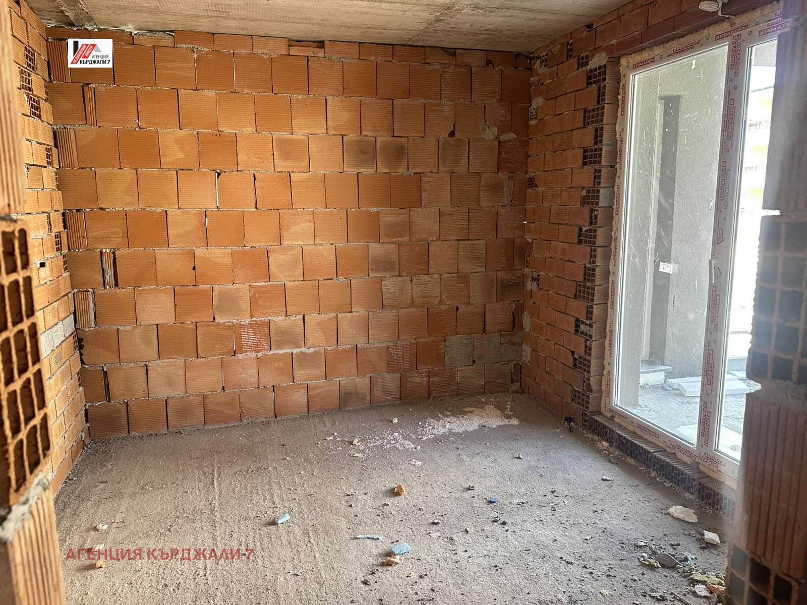 Продава 3-СТАЕН, гр. Кърджали, Възрожденци, снимка 6 - Апартаменти - 56116754