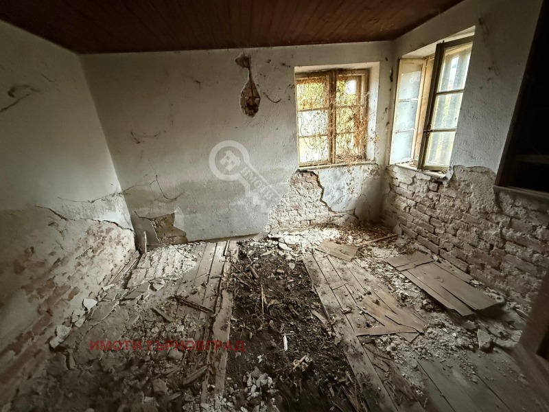 Продава КЪЩА, с. Поликраище, област Велико Търново, снимка 10 - Къщи - 52361476