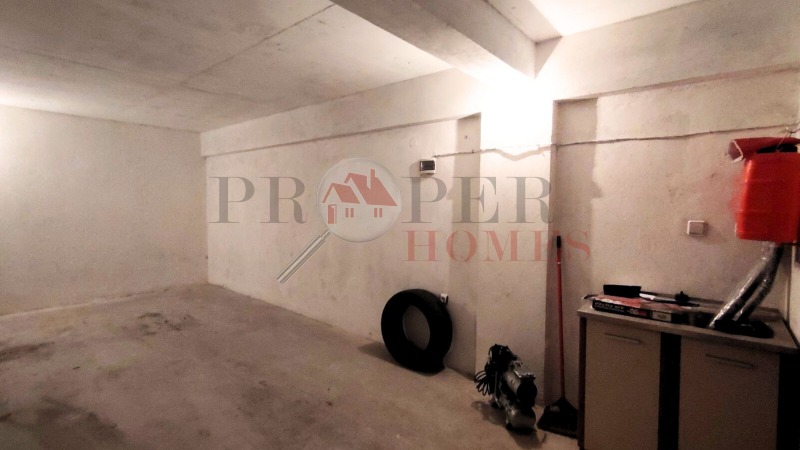 Продава ГАРАЖ, ПАРКОМЯСТО, гр. Велико Търново, Колю Фичето, снимка 3 - Гаражи и паркоместа - 52622691