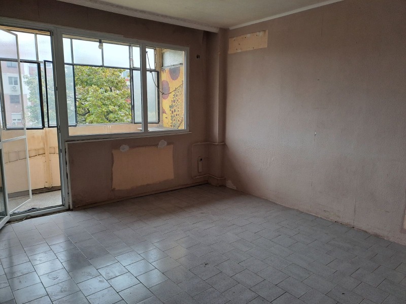 Продава 2-СТАЕН в град Шумен, 5-ти полк - 57 кв.м / 85 000 € » 166 245.55 лв., АДРЕС НЕДВИЖИМИ ИМОТИ - КАНТОРА ШУМЕН
