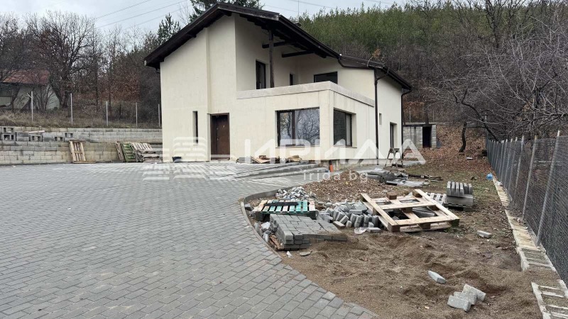 Продава КЪЩА в област София, с. Чибаовци - 394 кв.м / 300 000 € » 586 749.00 лв., ИРИДА НЕДВИЖИМИ ИМОТИ