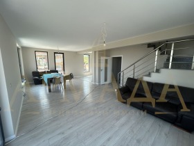 Hus Brestnik, region Plovdiv