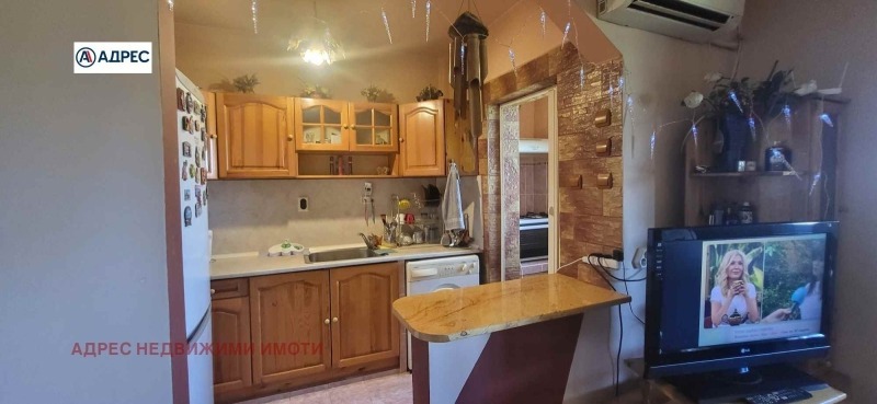Продается  2 спальни область Стара Загора , Раднево , 65 кв.м | 40133981 - изображение [2]