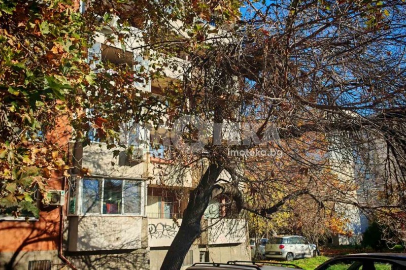 Продава 3-СТАЕН, гр. Пловдив, Кючук Париж, снимка 2 - Апартаменти - 52372311