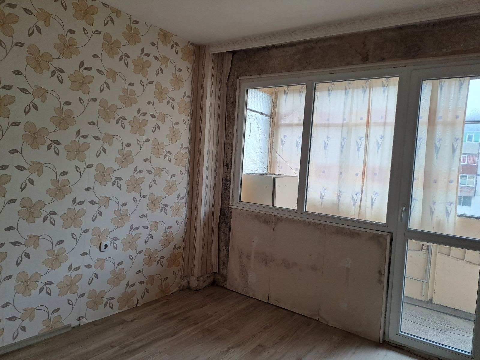 Продава 2-СТАЕН, гр. Шумен, 5-ти полк, снимка 2 - Апартаменти - 52090024