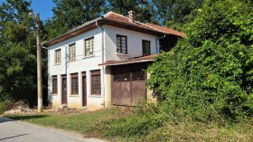 Casa Boazat, região Gabrovo 1