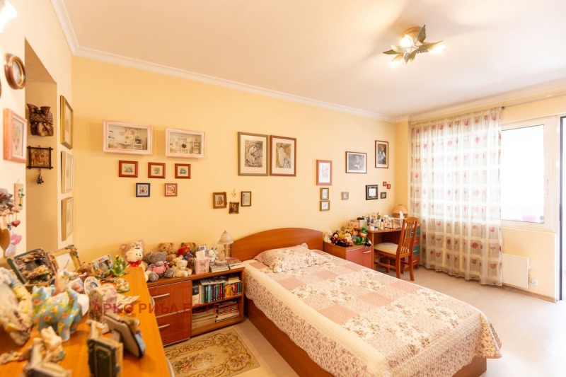 Продава  4-стаен град София , Белите брези , 175 кв.м | 37552876 - изображение [12]