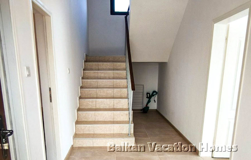 Продава КЪЩА, с. Църква, област Добрич, снимка 8 - Къщи - 53575249