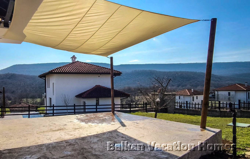 Продава КЪЩА, с. Църква, област Добрич, снимка 2 - Къщи - 53575249