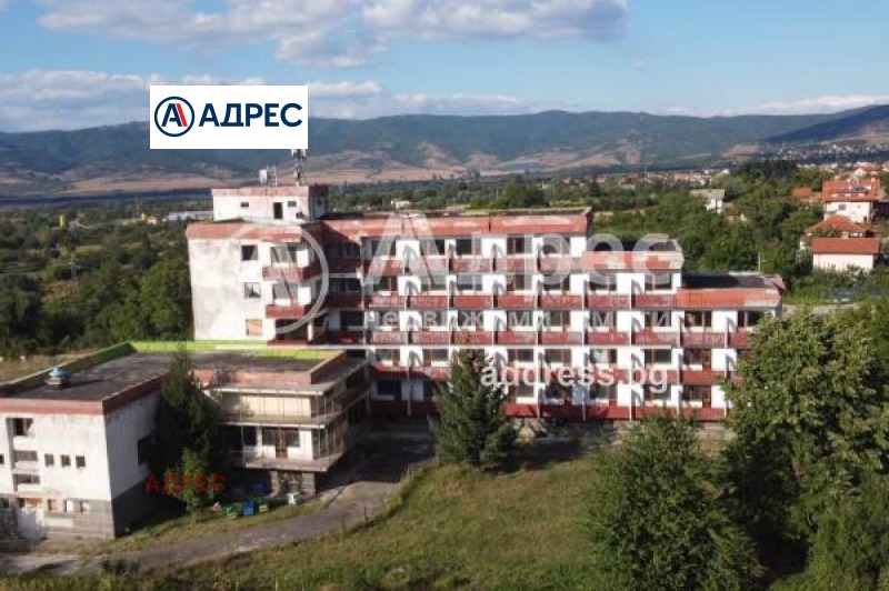 En venta  Hotel región Kyustendil , Sapareva banya , 3200 metros cuadrados | 32971276 - imagen [4]