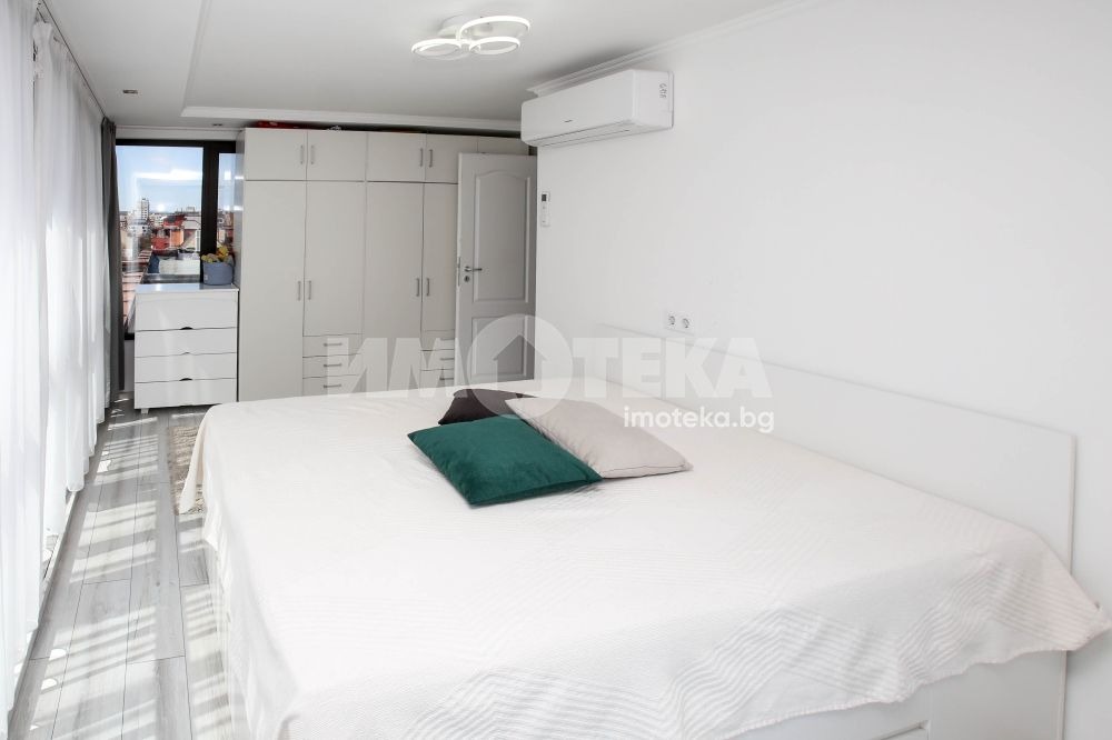 Продава МНОГОСТАЕН, гр. София, Център, снимка 9 - Апартаменти - 54252757