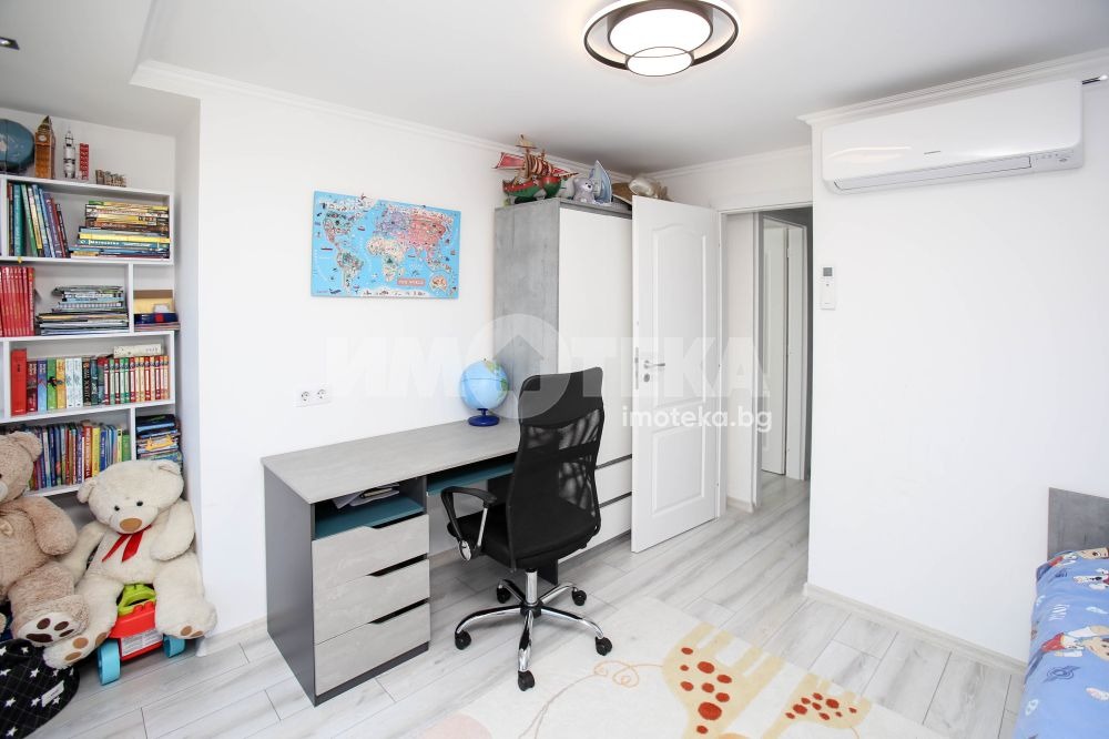 Продава МНОГОСТАЕН, гр. София, Център, снимка 13 - Апартаменти - 54252757