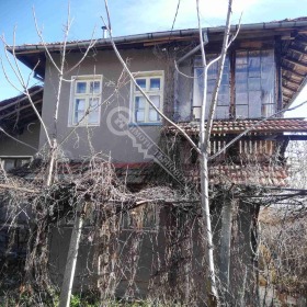 Продажба на имоти в гр. Стражица, област Велико Търново — страница 2 - изображение 7 