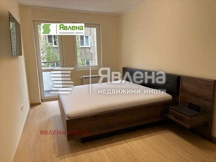 Продава 4-СТАЕН, гр. София, Център, снимка 2 - Апартаменти - 52807384