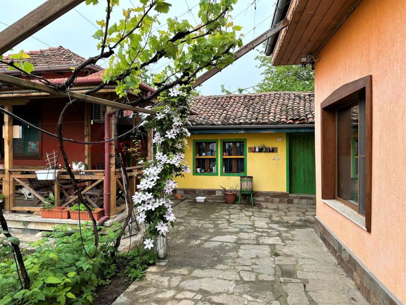 Продава  Къща област Пазарджик , с. Левски , 240 кв.м | 47079252 - изображение [6]