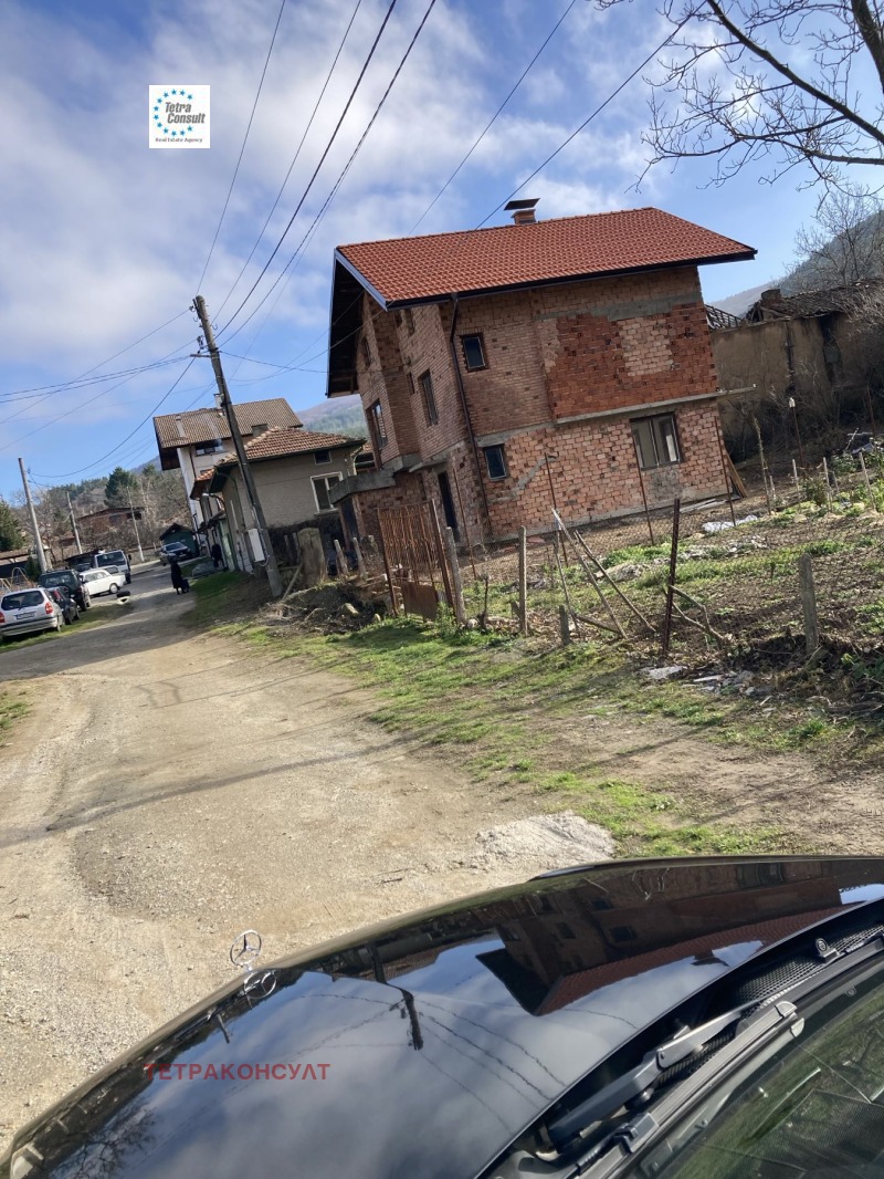 Продава КЪЩА, гр. Радомир, област Перник, снимка 2 - Къщи - 53456137