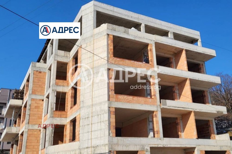 In vendita  2 camere da letto Varna , Vinitsa , 101 mq | 31979372