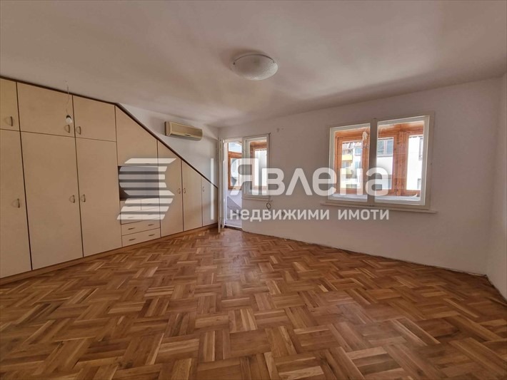 Продава  Многостаен град Варна , Зимно кино Тракия , 180 кв.м | 99939004 - изображение [3]