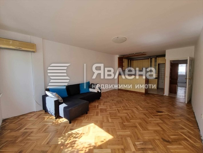 Продава  Многостаен град Варна , Зимно кино Тракия , 180 кв.м | 99939004 - изображение [2]