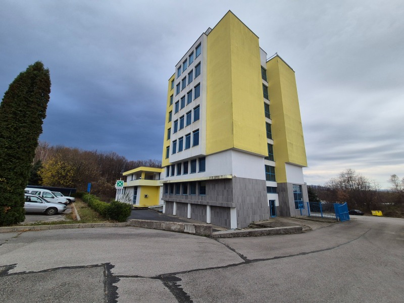 For Sale  Office Gabrovo , Promishlena zona , 2364 sq.m | 96580158