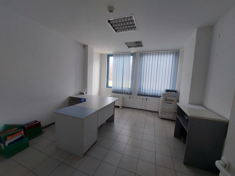 For Sale  Office Gabrovo , Promishlena zona , 2364 sq.m | 96580158 - image [7]